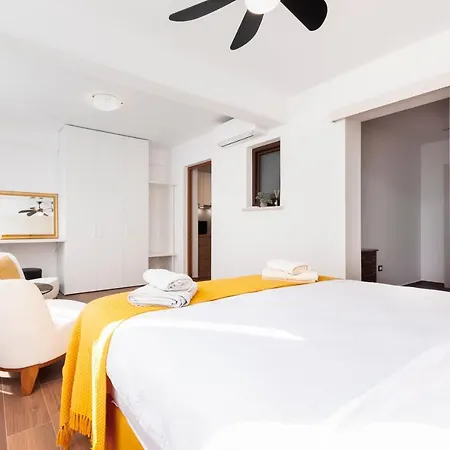 Mon Maison Sanja Apartament *