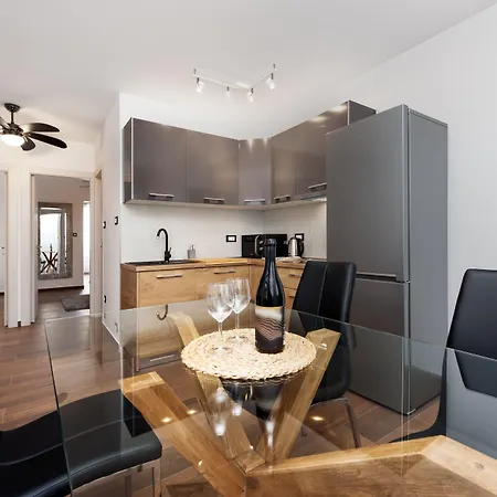 Mon Maison Sanja רוביני