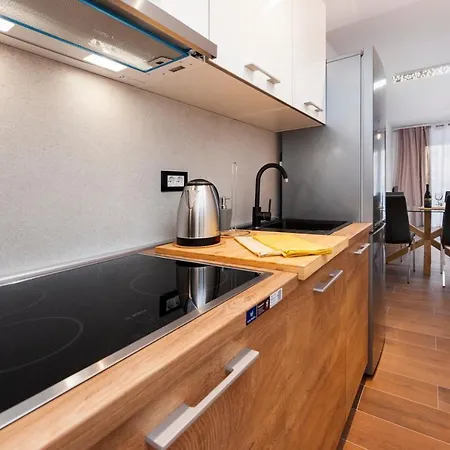 Sanja-new Renovated Apartment