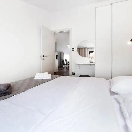 شقة Mon Maison Sanja روفينج