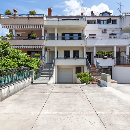 Mon Maison Sanja Apartman *