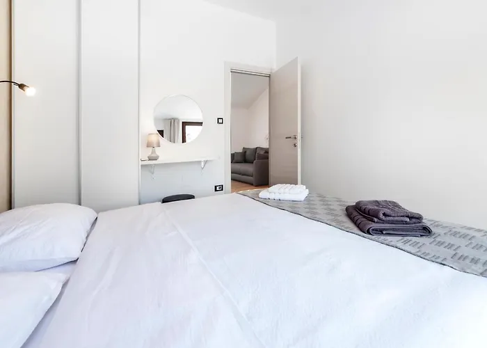 Mon Maison Sanja Апартаменты *