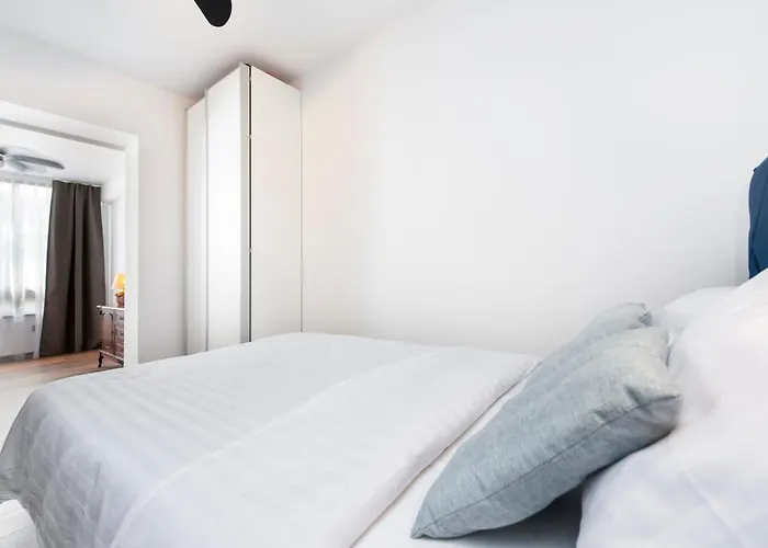 Mon Maison Sanja Ρόβινι