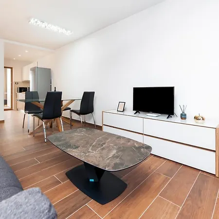 Mon Maison Sanja Apartman *